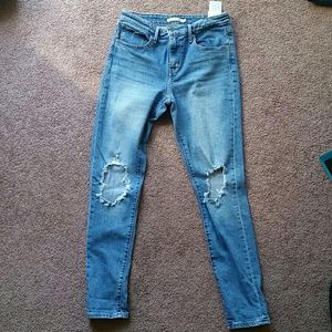 Levis 721 Distressed size 28